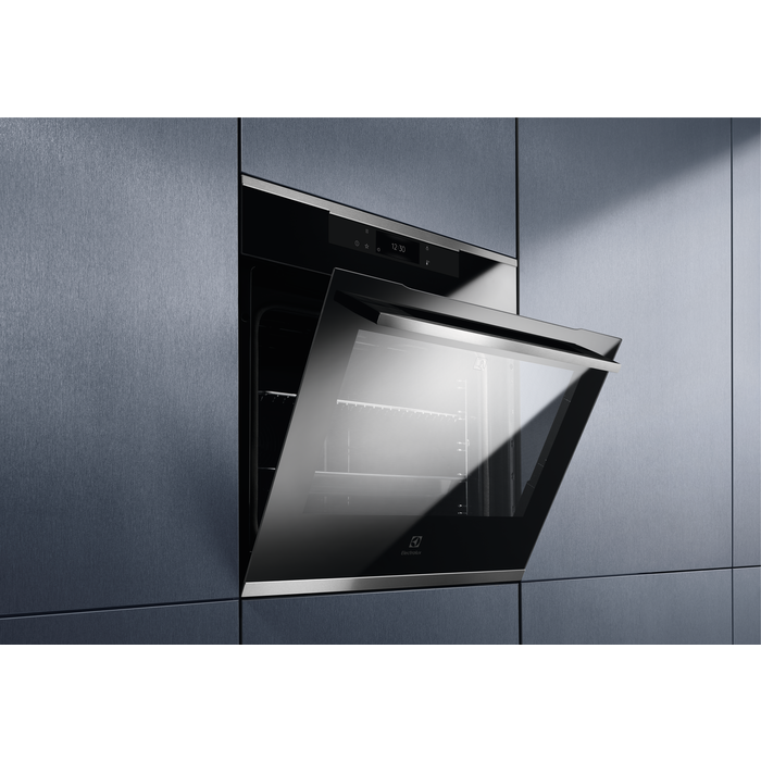 Electrolux - Пиролитична фурна - KOEBP39X