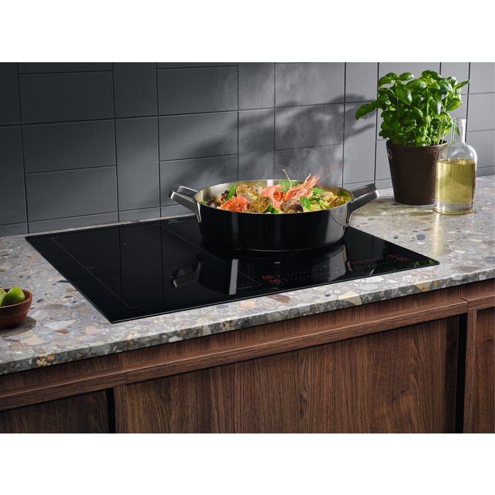 Electrolux - Индукционен плот - EIS62453
